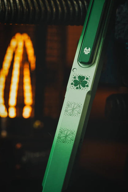 🍀 Lucky Shamrock Tactical Pen – Premium Titanium EDC Pen ✒️