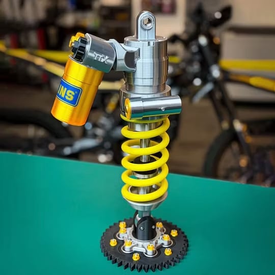🏎️ Suspension-Inspired Shock Absorber Desk Lamp Adjustable LED Light for Gamers, Gearheads & Car Lovers